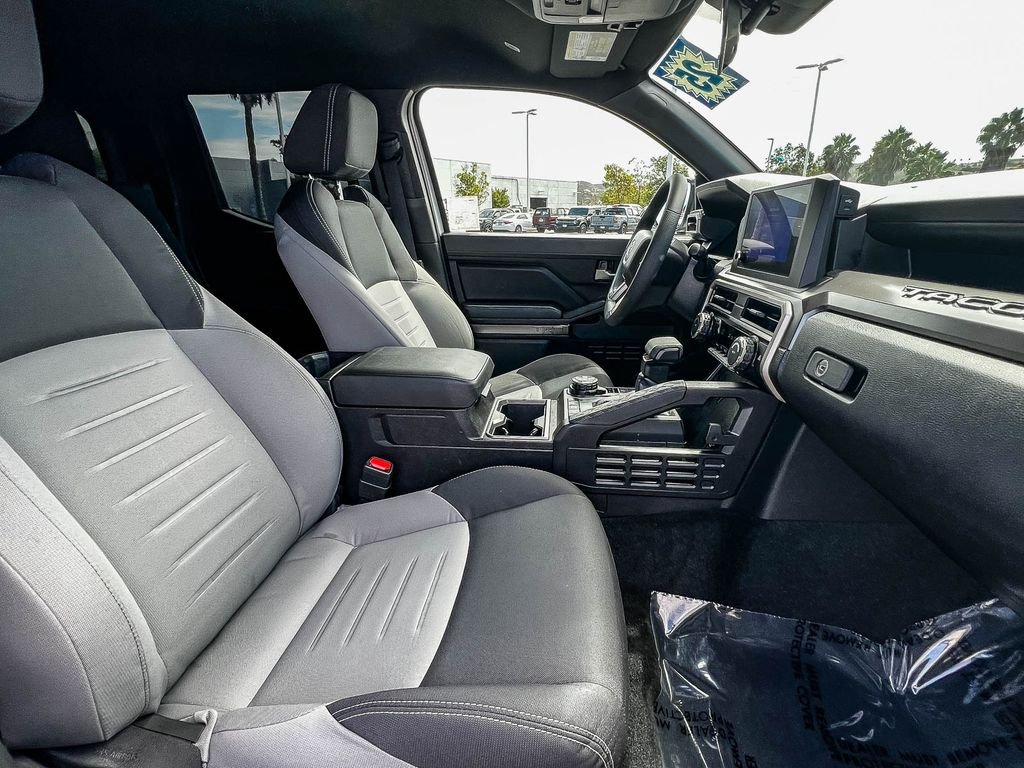 Used 2025 White Toyota TRD Off-Road image 15