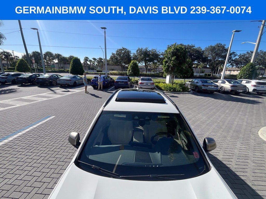 Used 2019 Alpine White BMW M40i image 16
