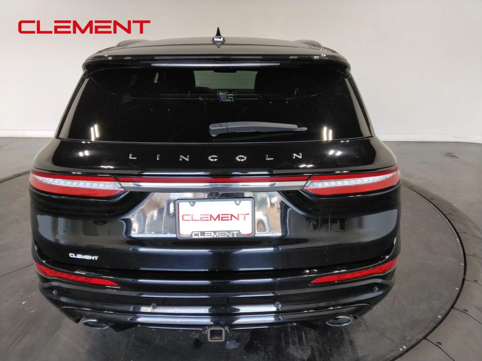 Used 2021 Black Lincoln Grand Touring image 7