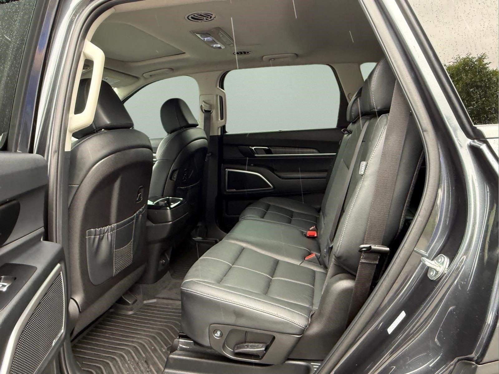 Used 2024 Gravity Gray Kia EX image 13
