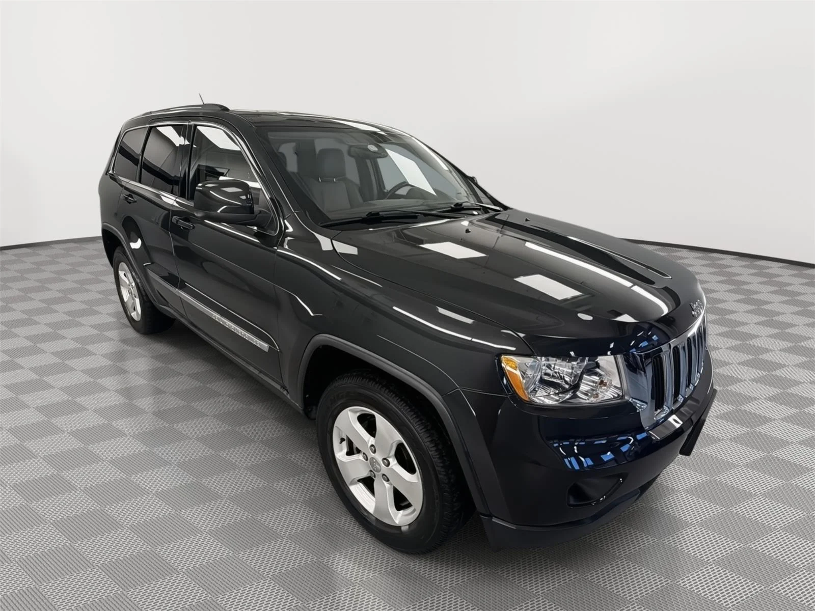 2011 Jeep Grand Cherokee Laredo 4WD's photo