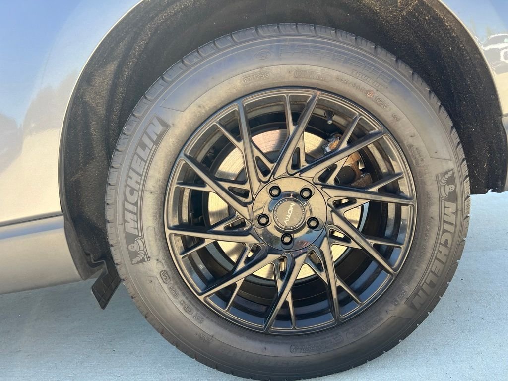 Used 2024 Gray Metallic Ford SEL image 33