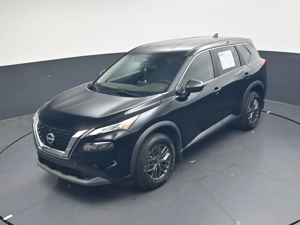 Used 2023 Black Nissan S image 29