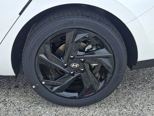 New 2026 White Hyundai SEL Sport image 18