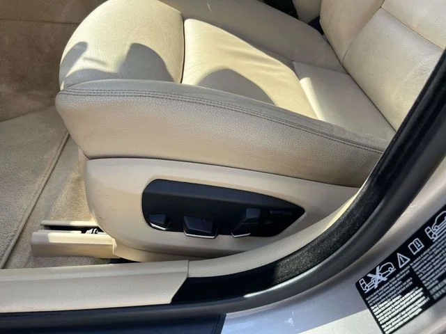 Used 2015 Beige BMW 528i xDrive image 18