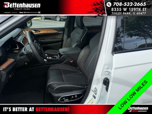 Used 2026 Bright White Clearcoat Jeep Summit image 8