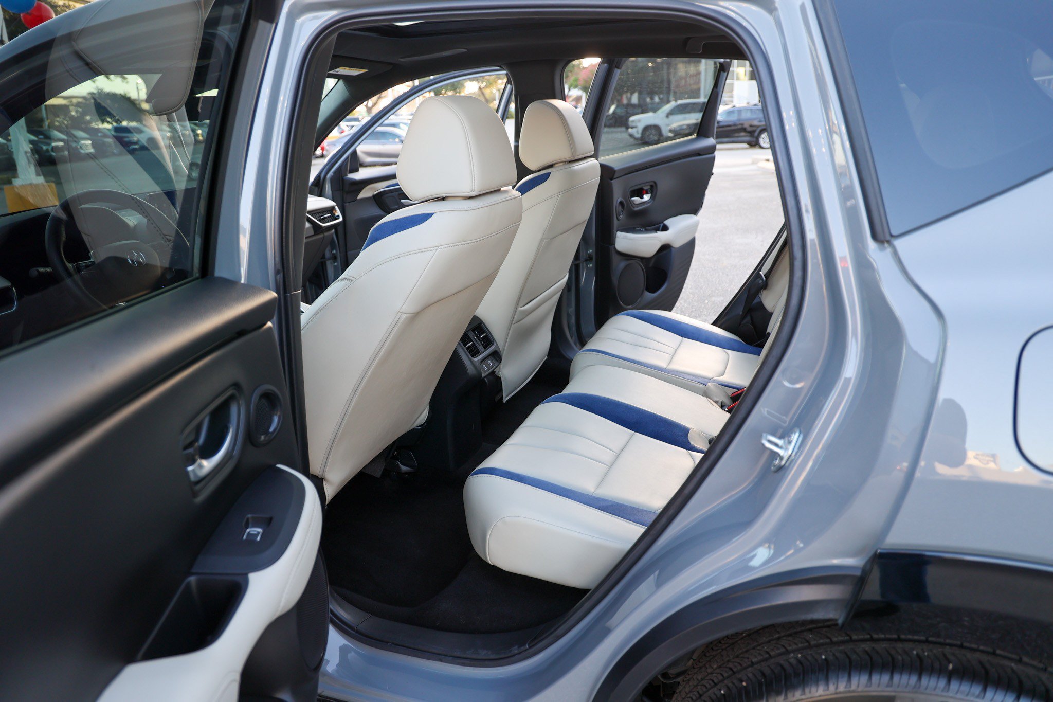 Used 2025 Gray Acura w/A-Spec Advance Package image 32