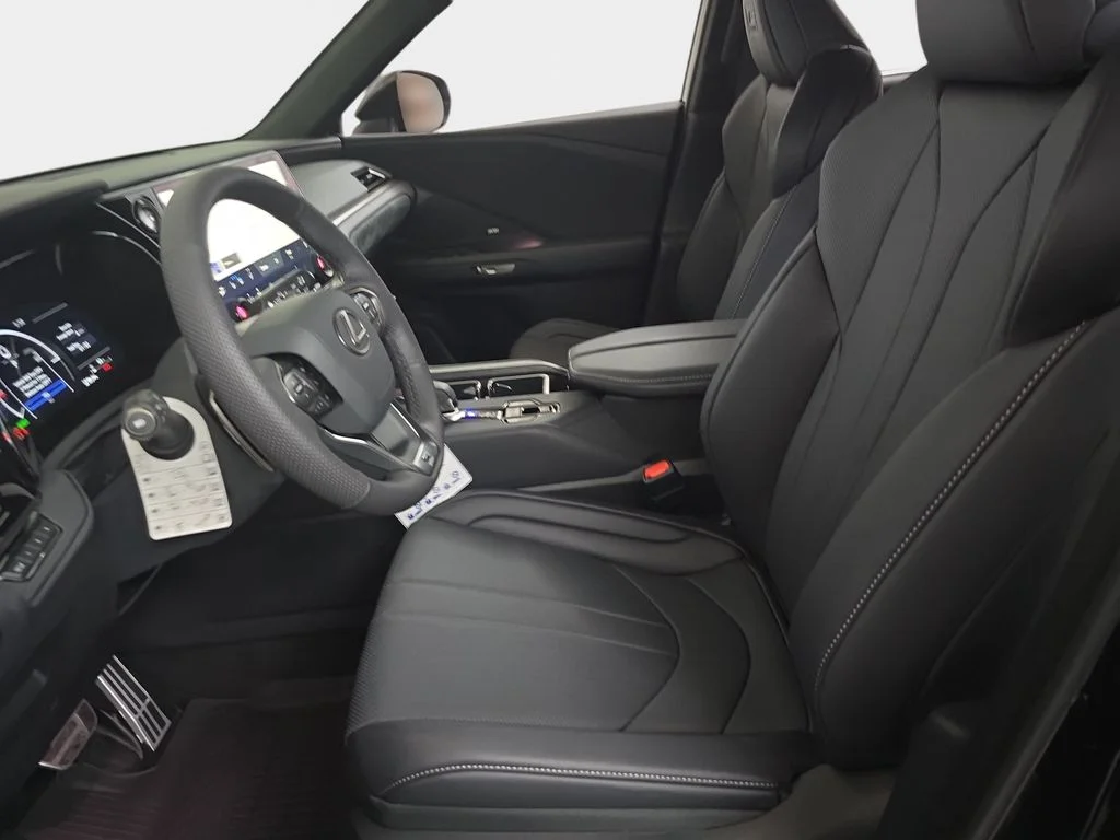 2026 Lexus TX 500h F-Sport Premium - Photo 15