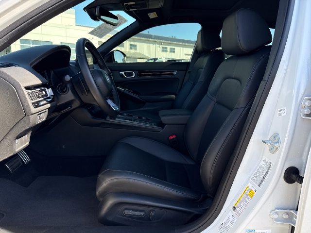 Certified Used 2025 Platinum White Pearl Honda Sport Touring image 17