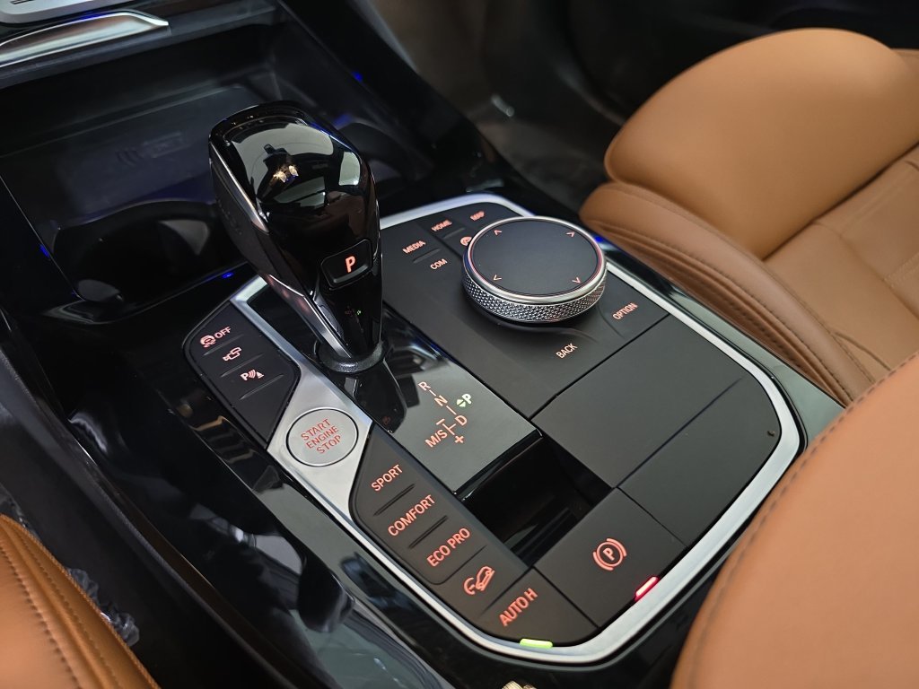 Used 2024 Tanzanite Blue II Metallic BMW M40i image 26