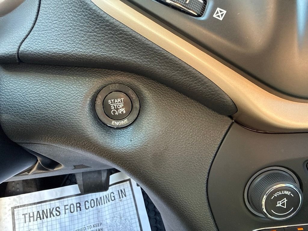 Used 2016 White Jeep Limited image 33