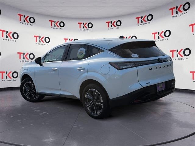 Used 2025  Nissan SV image 9
