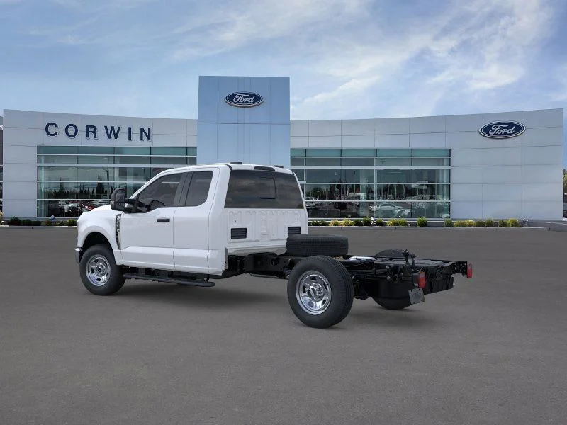 New 2025 White Ford XL image 5