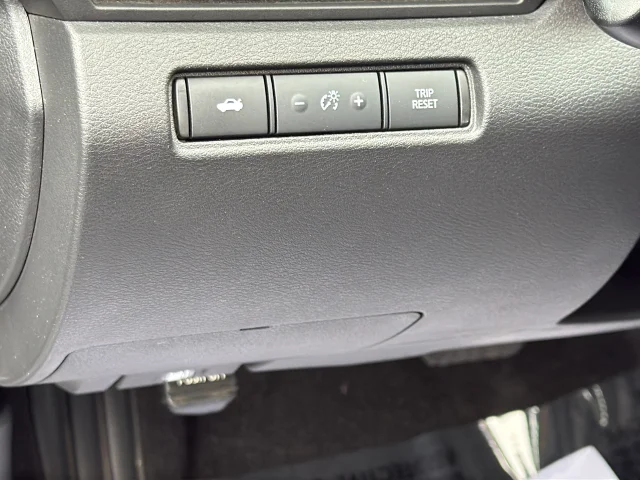 Used 2025 Gray Nissan 2.5 SV image 27
