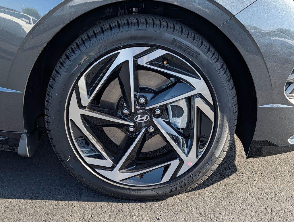New 2026 Gray Hyundai SEL Sport image 8