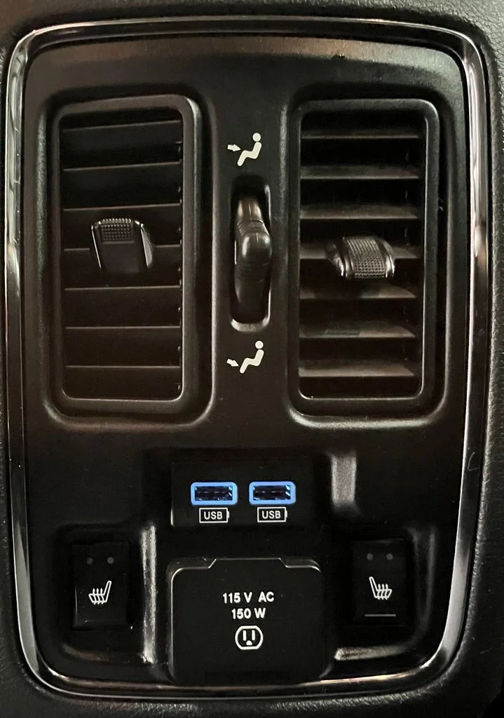 Used 2016 Gray Jeep Limited image 48