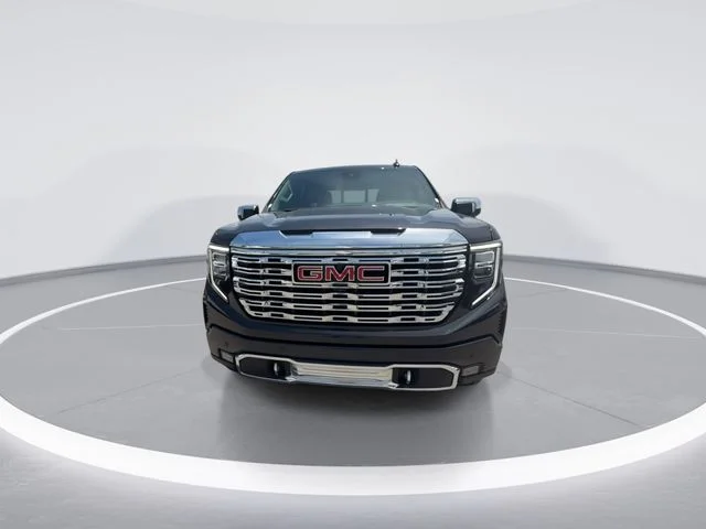 Used 2023 Silver GMC Denali image 3