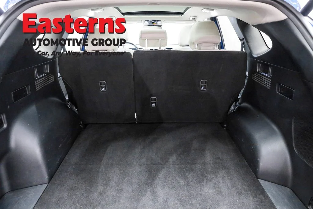 Used 2023 Blue Hyundai Limited image 9