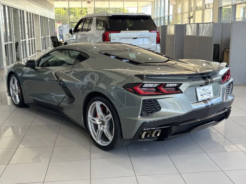 Used 2023 Hypersonic Gray Metallic Chevrolet 2LT image 9
