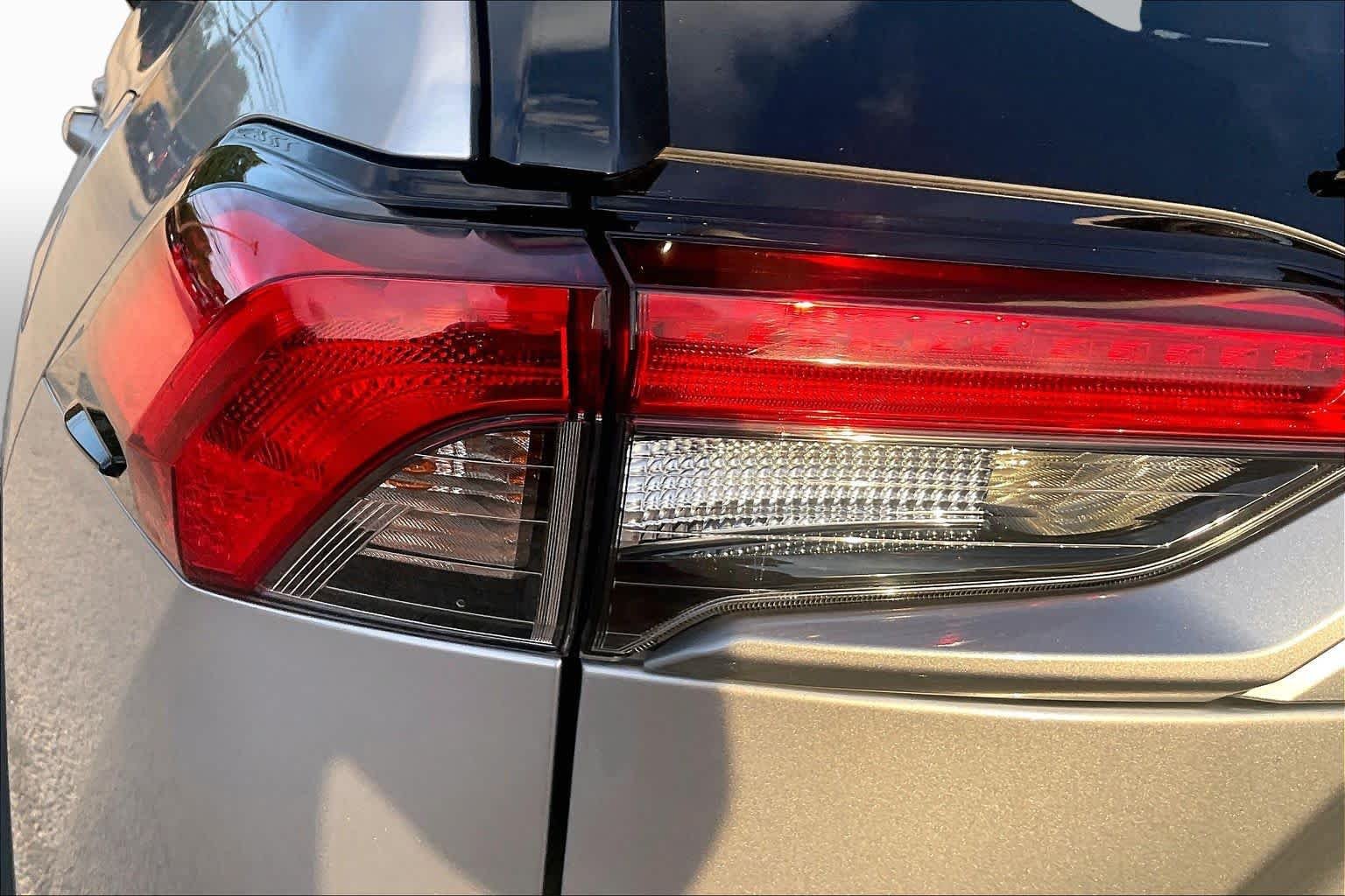 Used 2025 Silver Sky Metallic Toyota Hybrid LE image 27