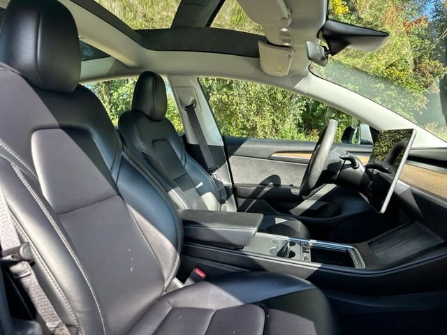 Used 2023 Midnight Silver Metallic Tesla Base image 21