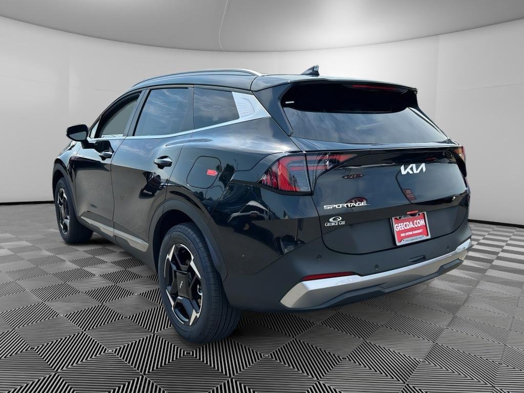 New 2027 Fusion Black Kia EX image 6