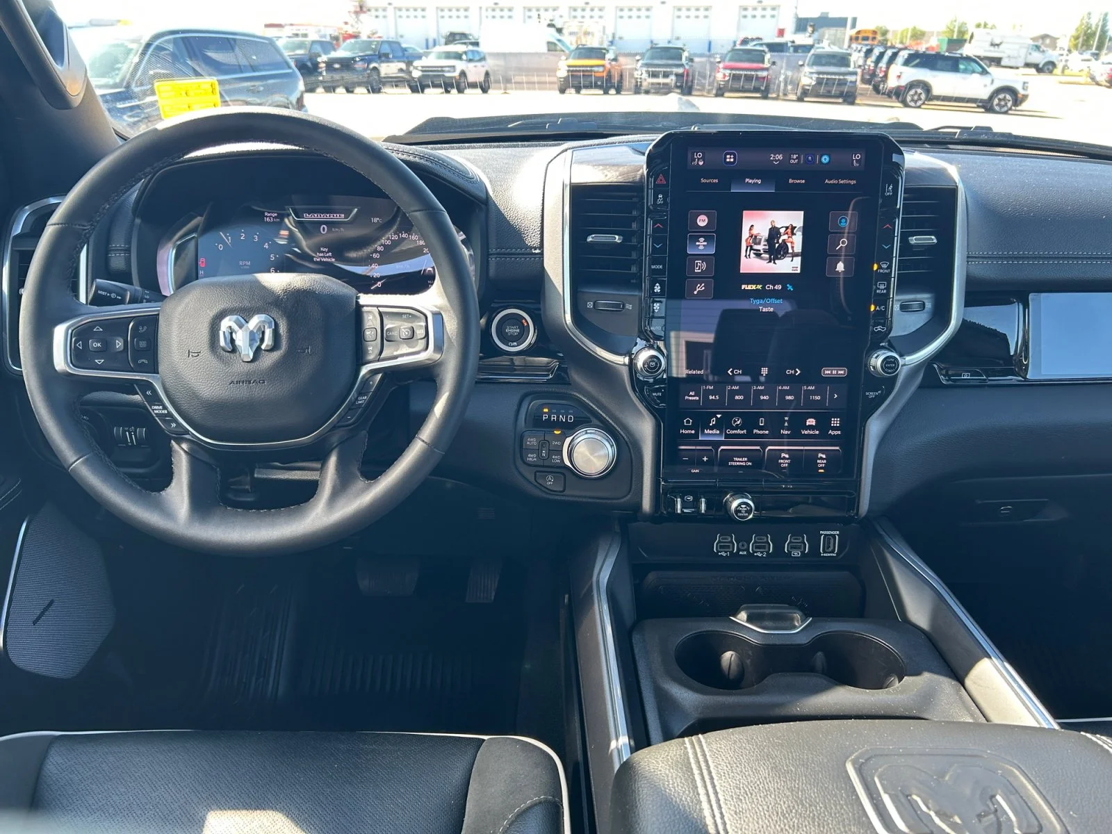 Used 2025 Ivory Tri-Coat Pearl Ram Laramie image 20