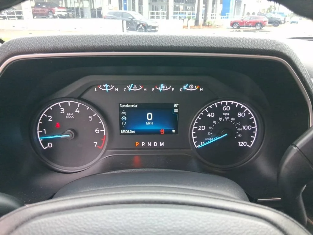 Used 2023  Ford XL image 8
