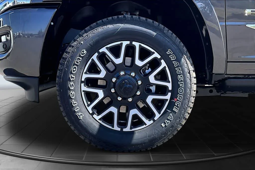 New 2026 Granite Crystal Metallic Clearcoat RAM Limited image 8