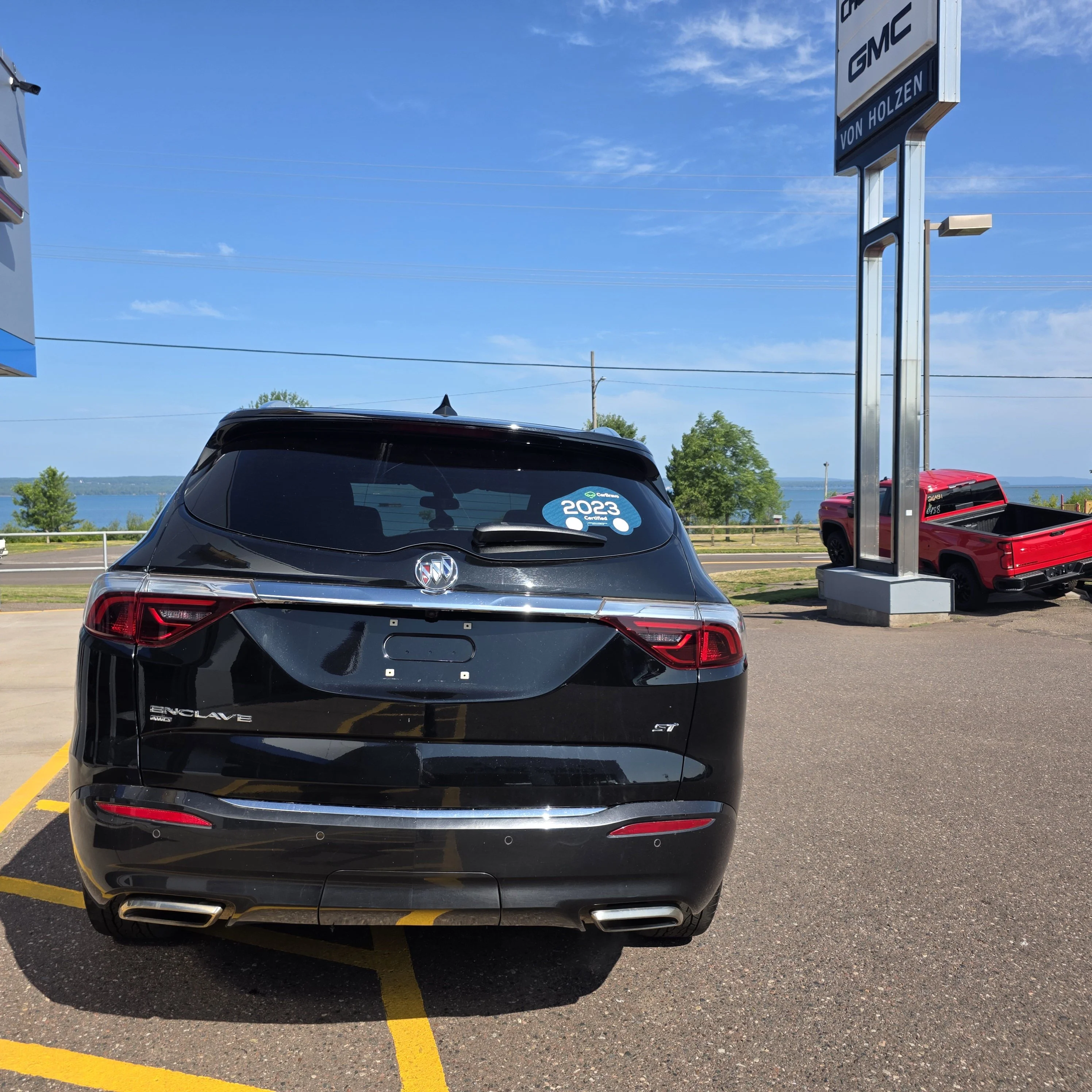 2023 Buick Enclave Essence - Photo 3