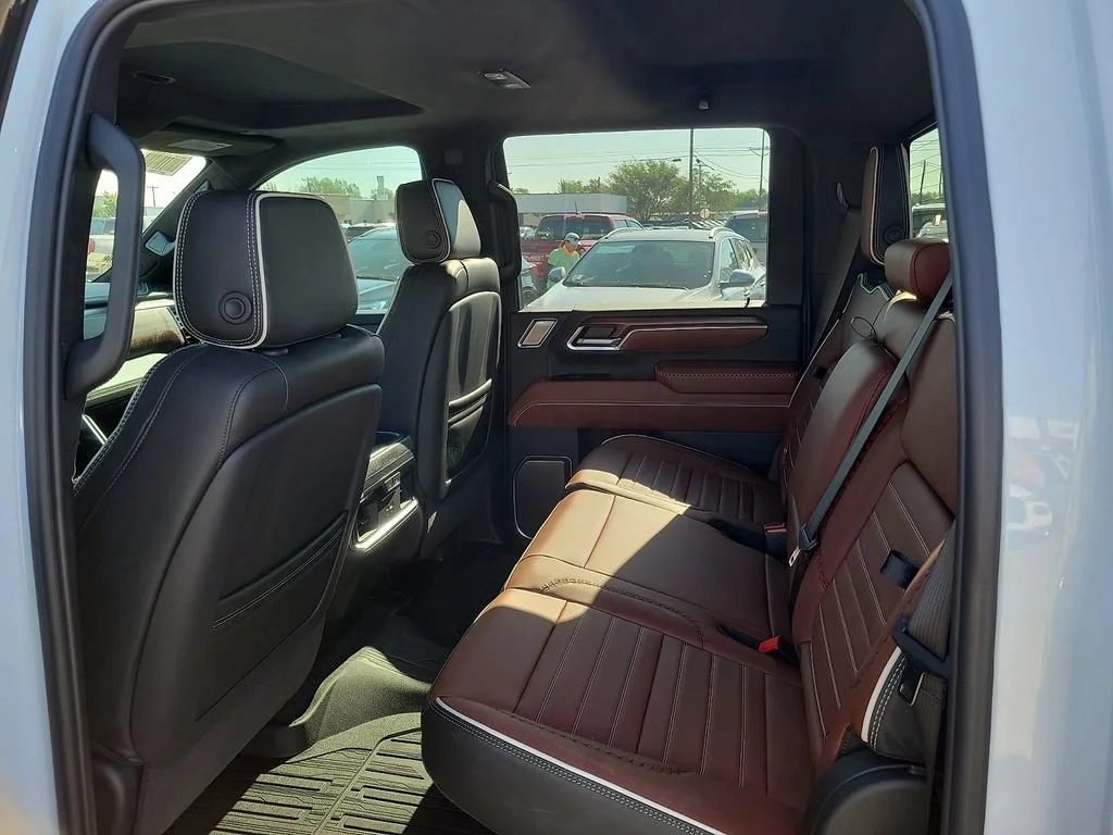 2026 GMC Sierra 2500HD Denali Ultimate - Photo 16