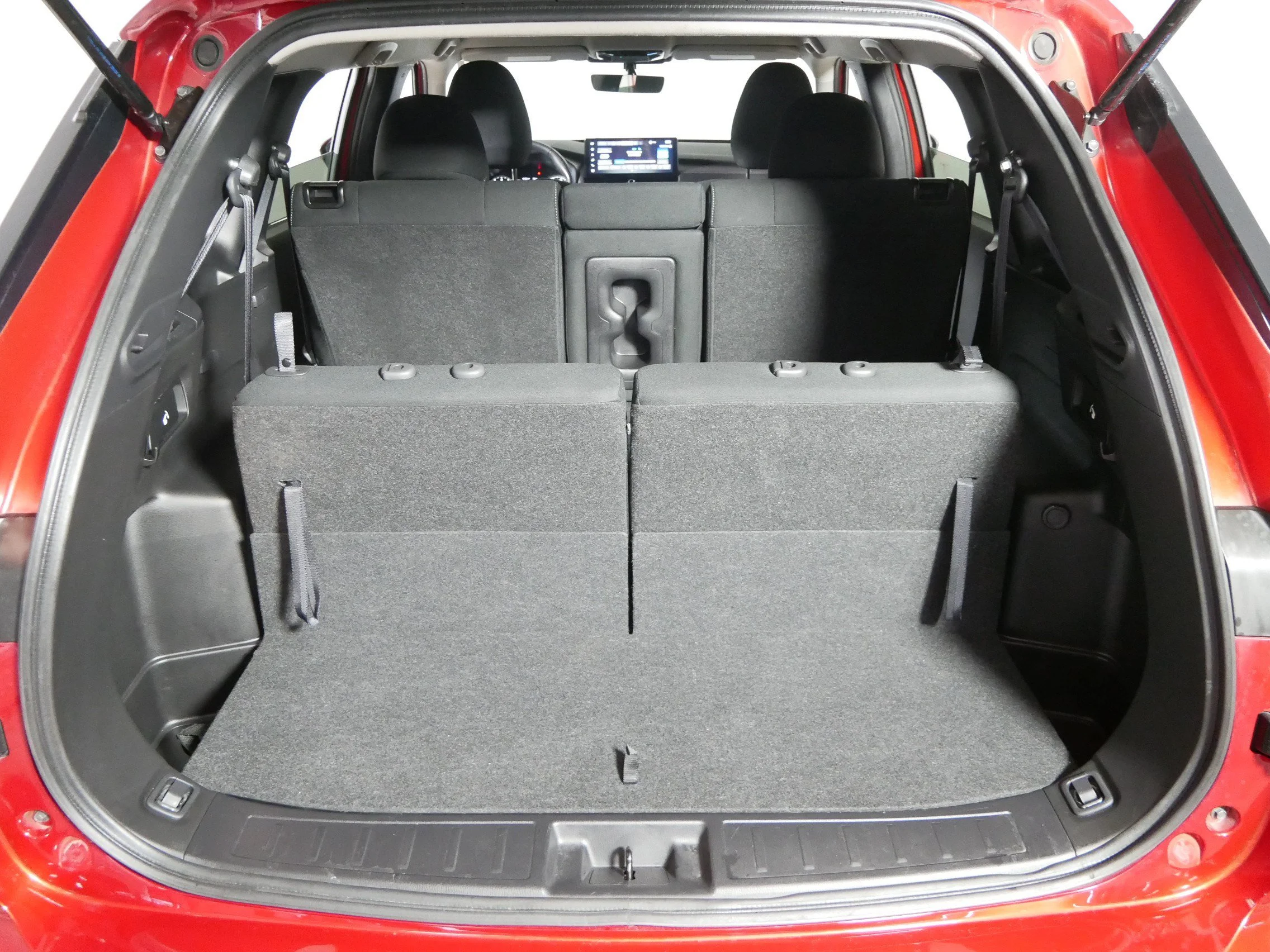 Used 2025 Red Diamond Mitsubishi ES image 18