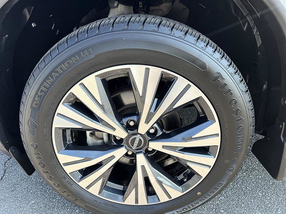 Used 2023 Brilliant Silver Metallic Nissan SV image 9