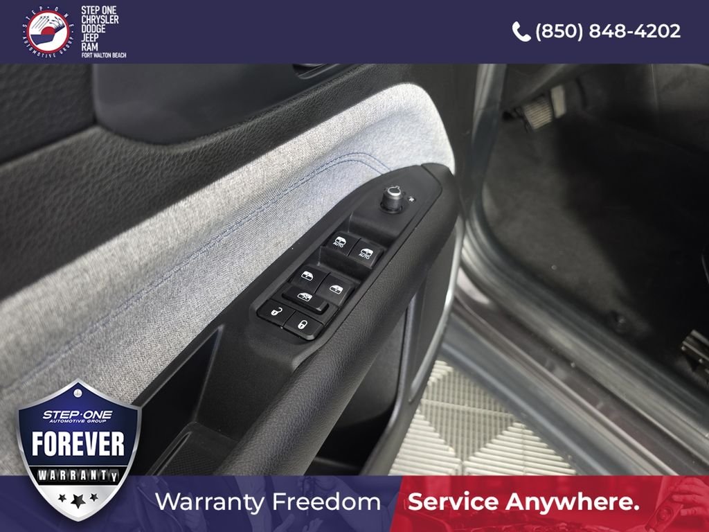 Used 2024 Gray Jeep Latitude image 17