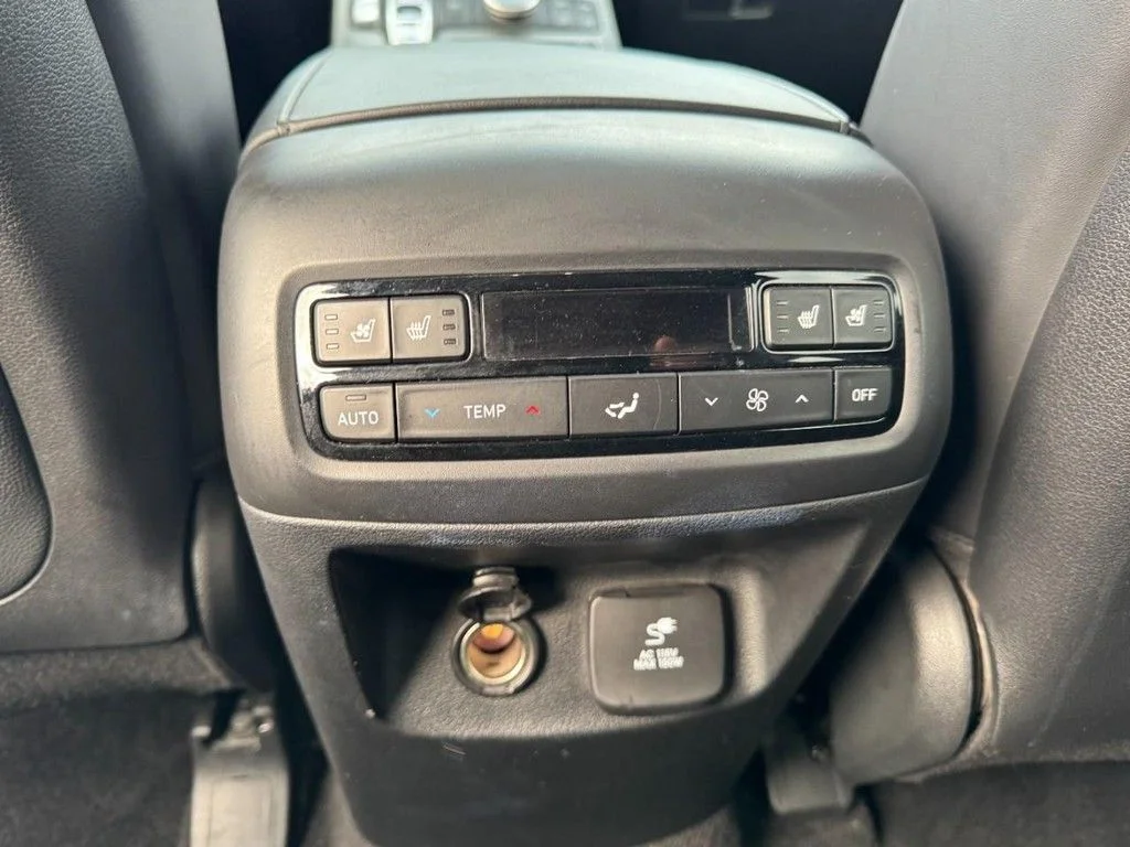 Used 2020 Silver Hyundai Limited image 12