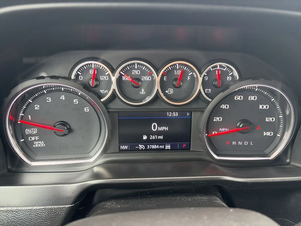 Used 2020 Silver Chevrolet RST image 21