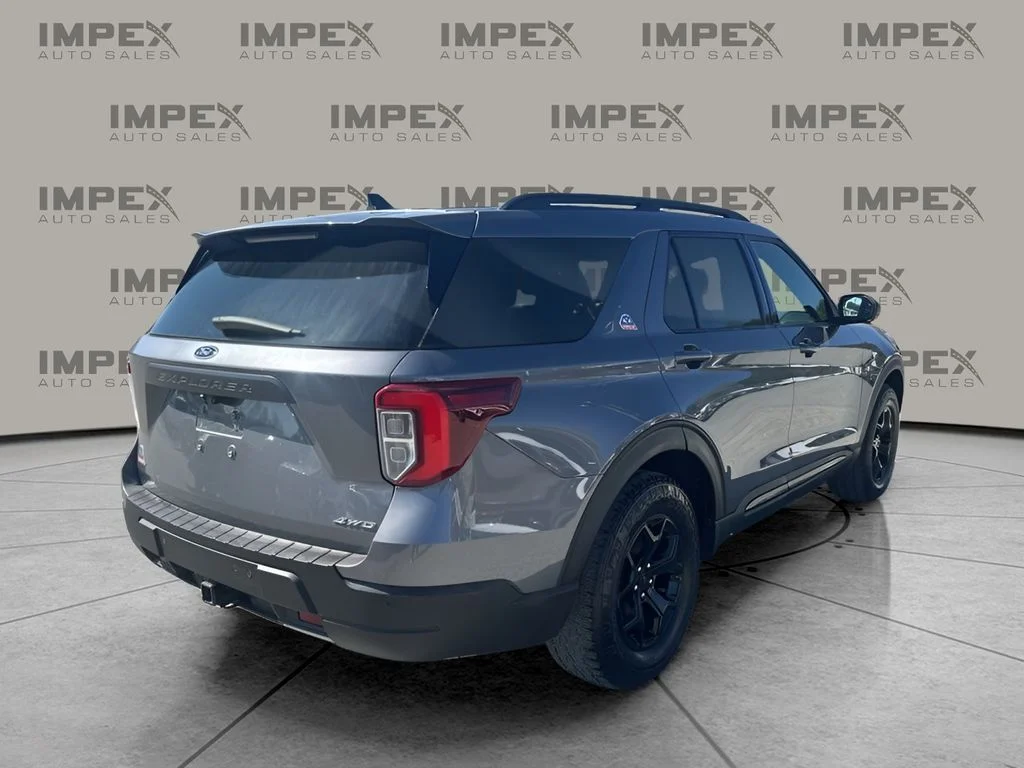 Used 2022 Gray Ford Timberline image 5