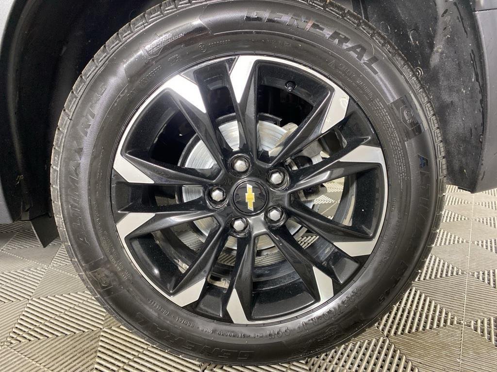 Used 2022 Red Metallic Chevrolet LT image 9