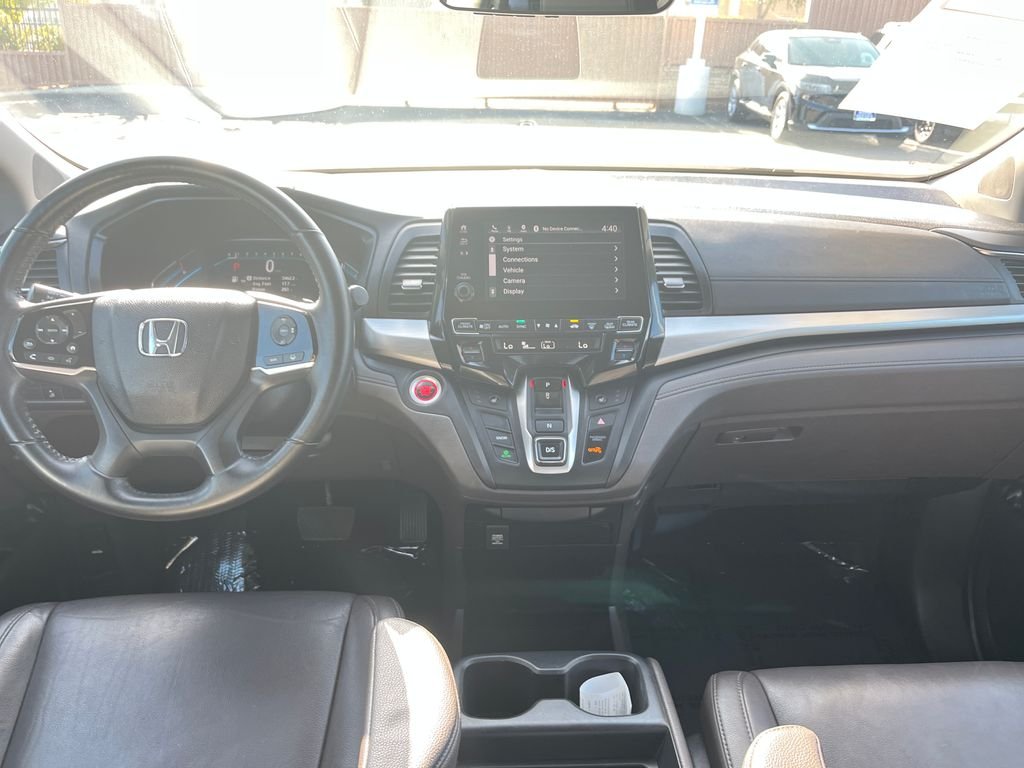 Used 2019 Silver Honda EX-L image 13