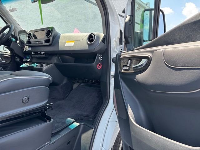 2024 Mercedes-Benz Sprinter Cargo Van Base - Photo 20