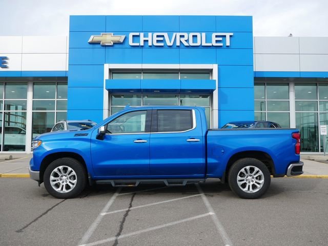 Used 2022 Chevrolet Silverado 1500 LTZ with VIN 1GCUDGET0NZ592150 for sale in Roseville, Minnesota