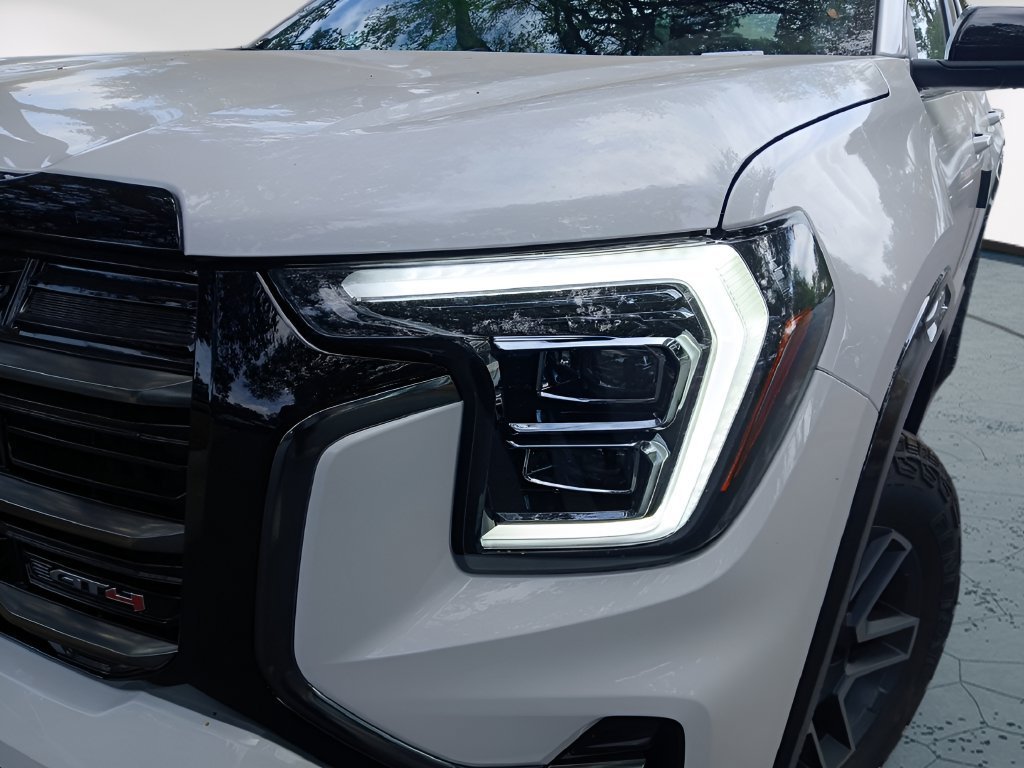 2027 GMC Terrain AT4 - Photo 3