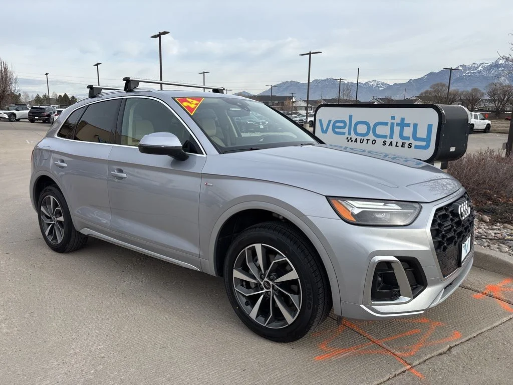 2024 Audi Q5 45 Premium Plus's photo