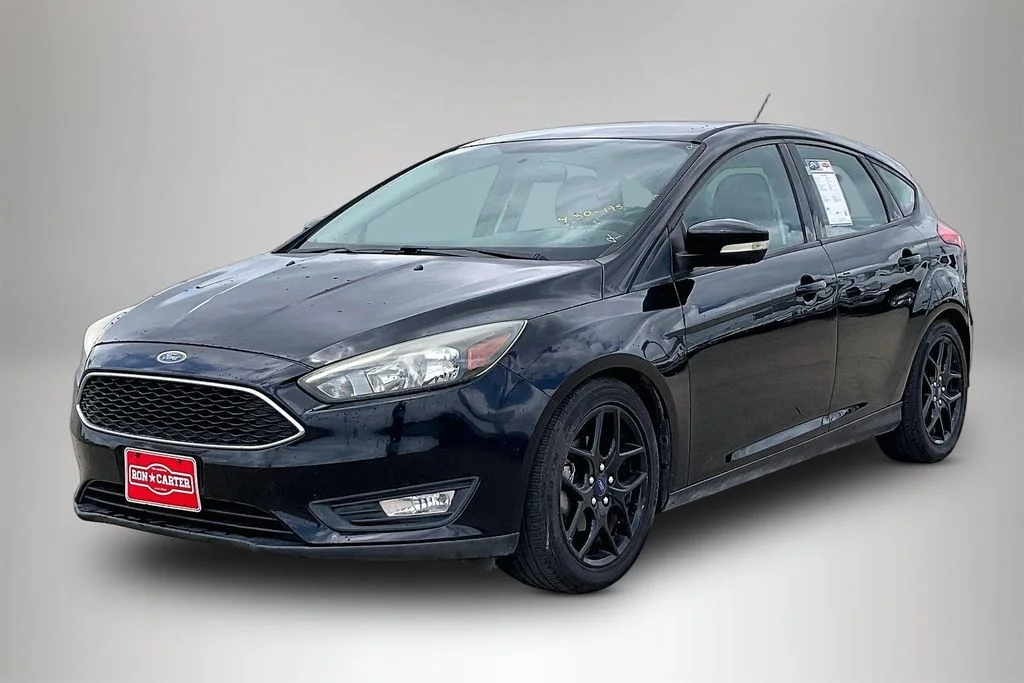 Used 2016 Ford Focus SE with VIN 1FADP3K29GL311955 for sale in Alvin, TX