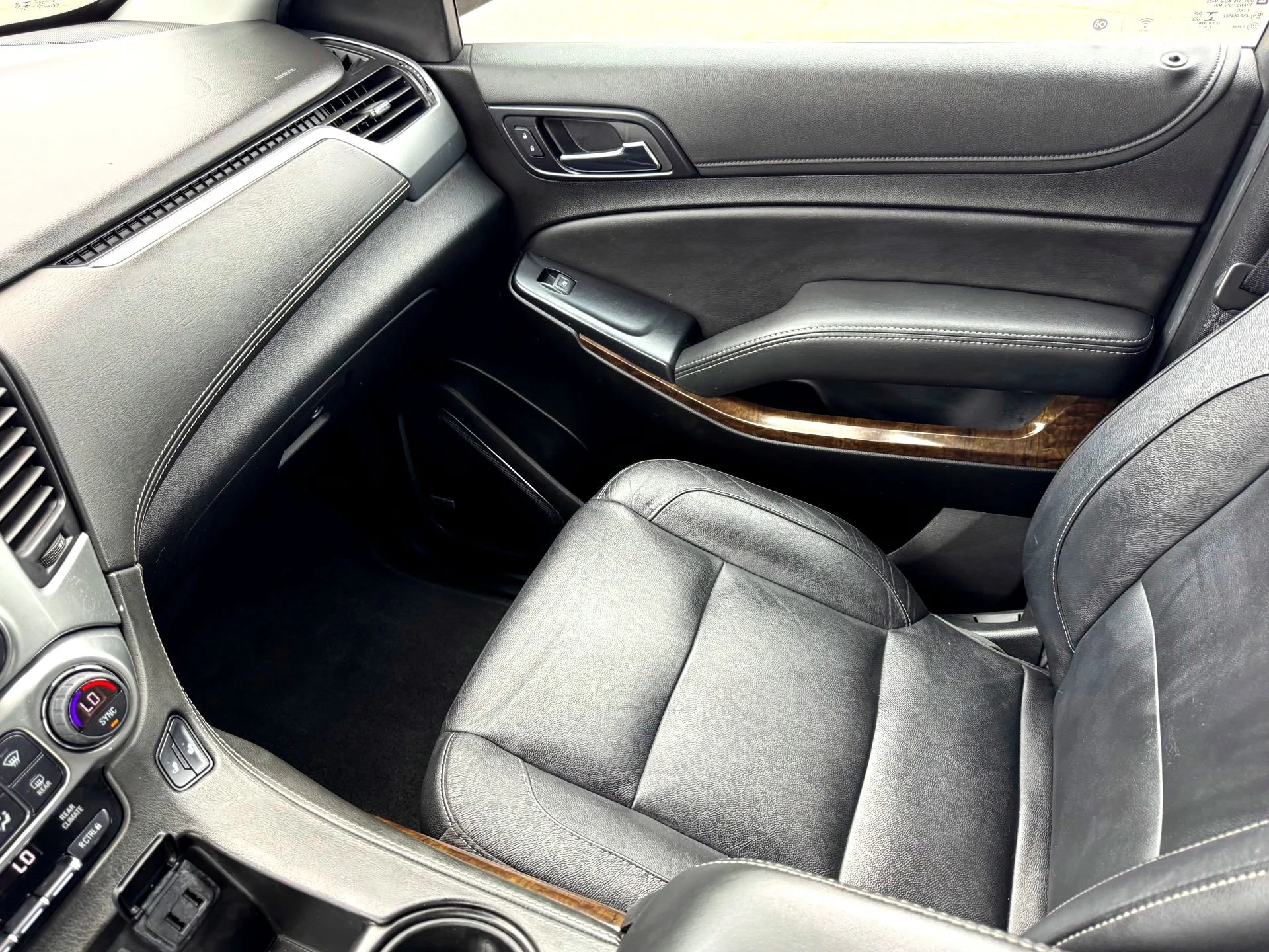 Used 2020 Shadow Gray Metallic Chevrolet LT image 33