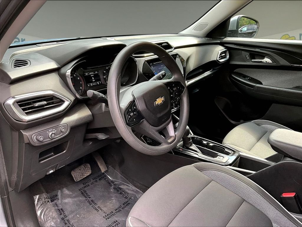 Used 2023 Gray Chevrolet LT image 12