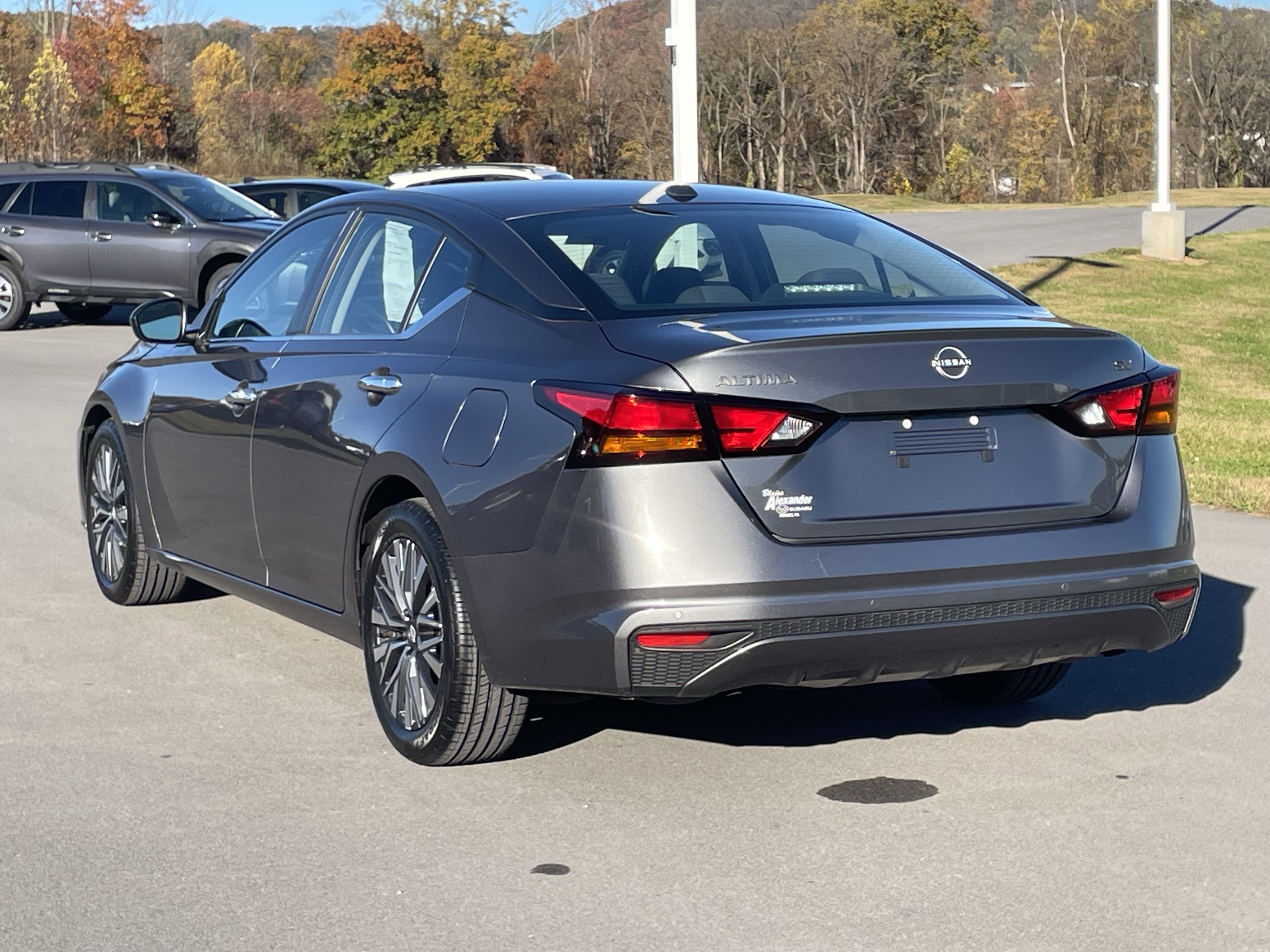 2023 Nissan Altima 2.5 SV photo 4