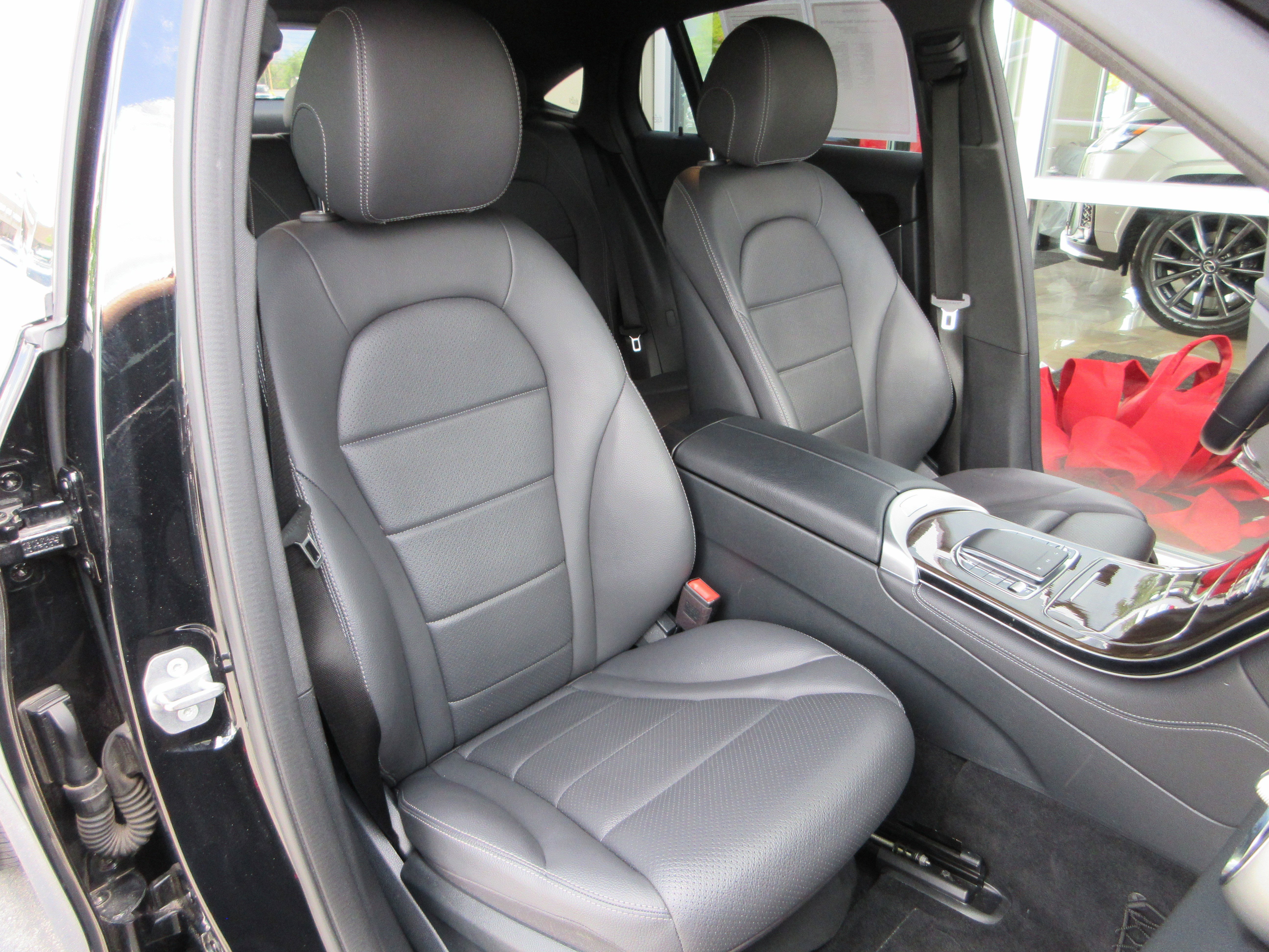Used 2020 Black Mercedes-Benz GLC 300 Coupe image 26