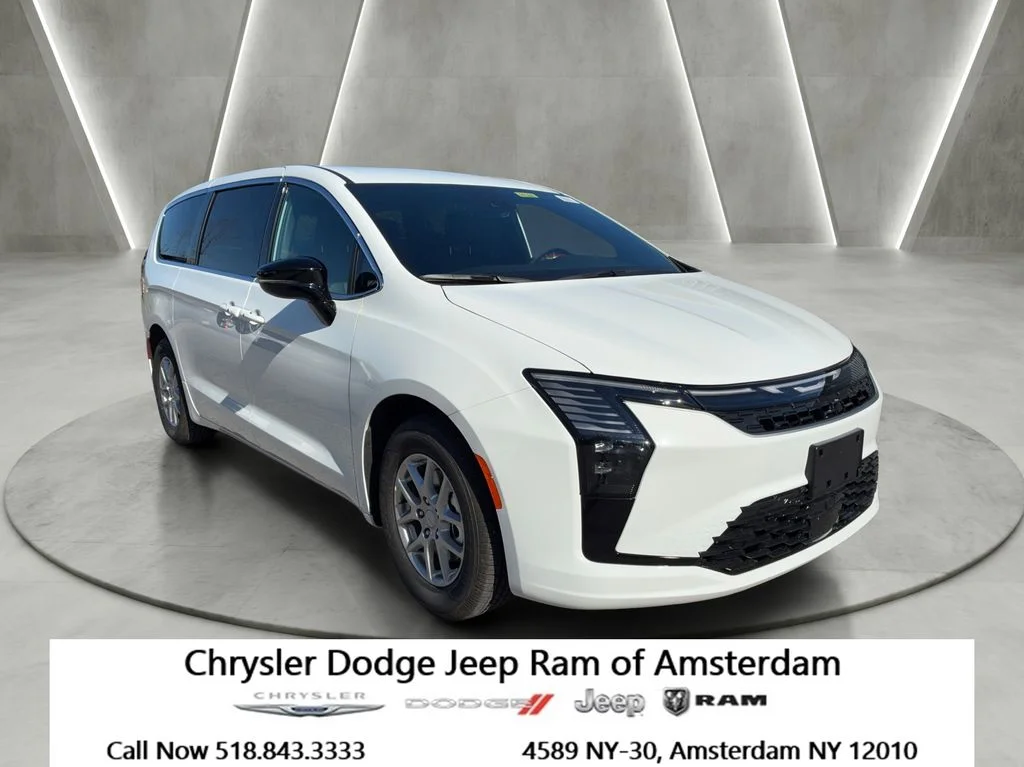 2027 Chrysler Pacifica Select's photo