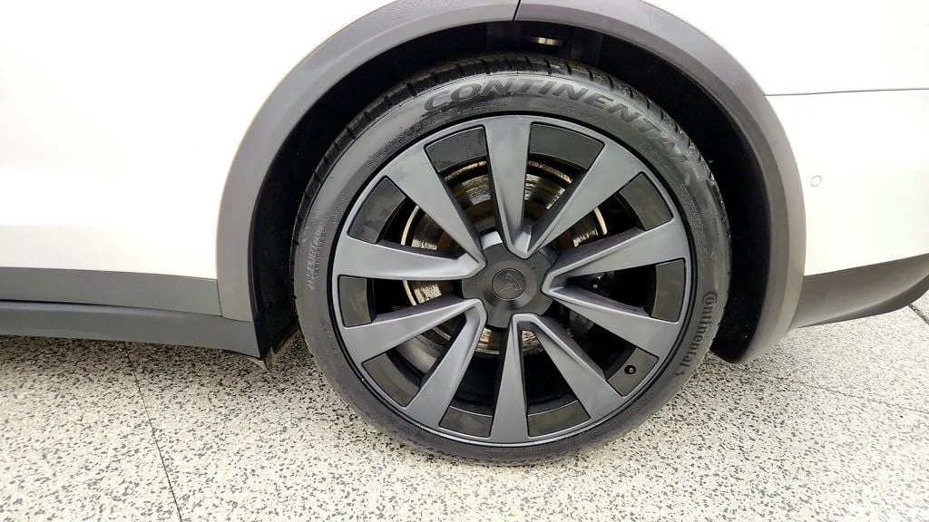 Used 2023 Pearl White Multi-Coat Tesla AWD image 9